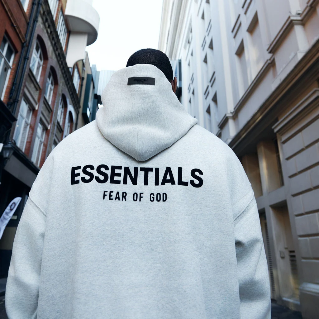 Essential hoodie